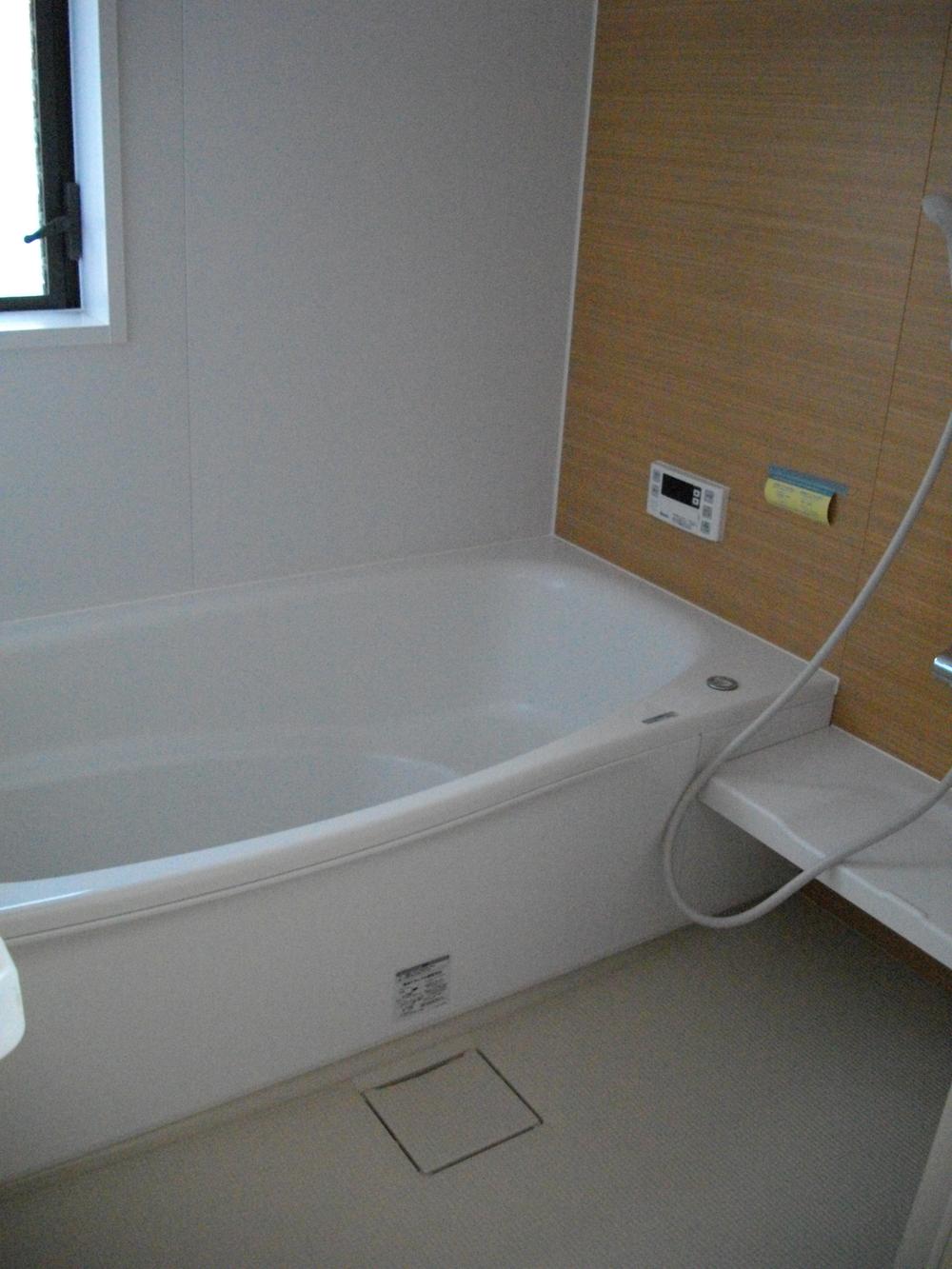 Bathroom. Indoor (March 2013) Shooting