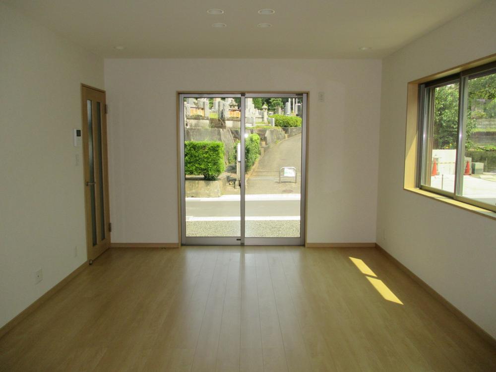Living. Bright living room ☆