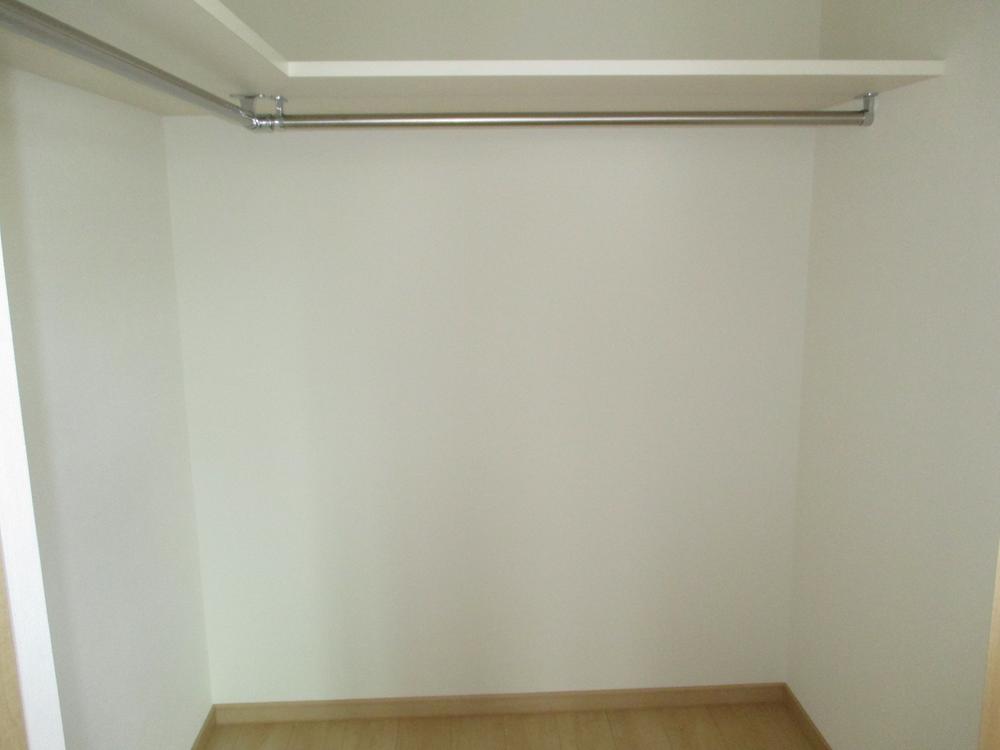 Non-living room. Walk-in closet ☆