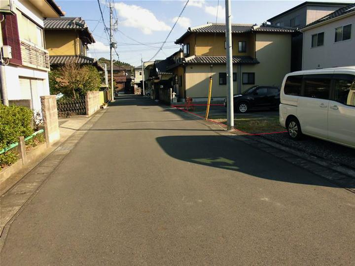 Local photos, including front road. Construction before the front road and local photo