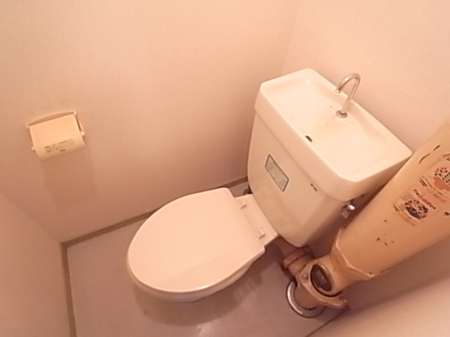 Toilet