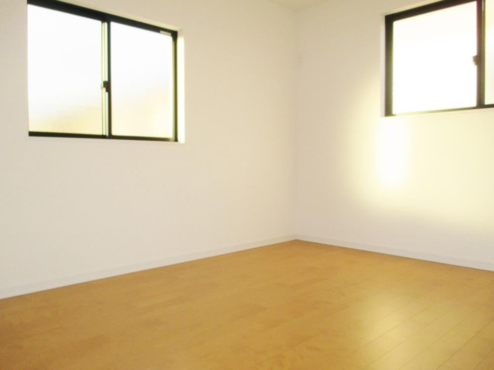 Non-living room. Four of the living room of 2F, Two-sided lighting ☆