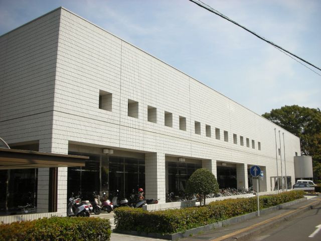 library. 2300m to Shizuoka Municipal Central Library (Library)