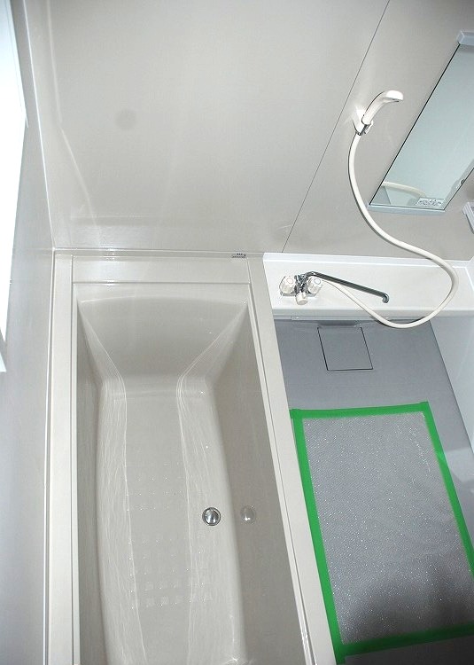 Bath. Spacious 1 tsubo bathroom. Stretch the loose leg.