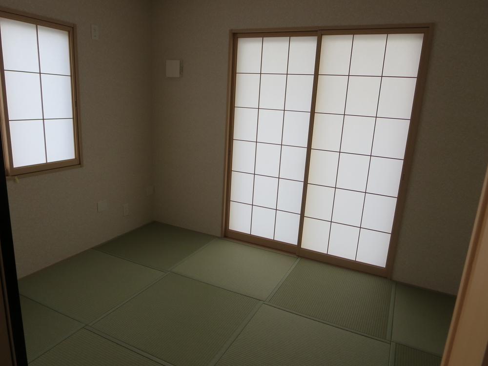 Non-living room. Japanese-style room of the same specification