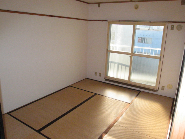 Living and room. I do tatami of the exchange before you move