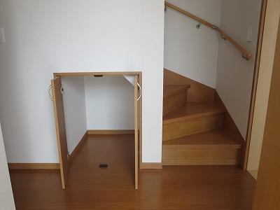 Receipt. Storage under the stairs of the same specification