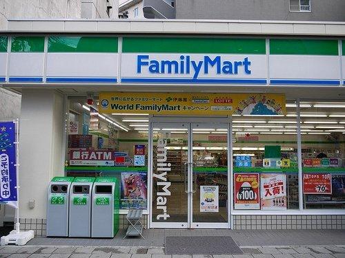 Convenience store. FamilyMart to Komagoshi shop 350m