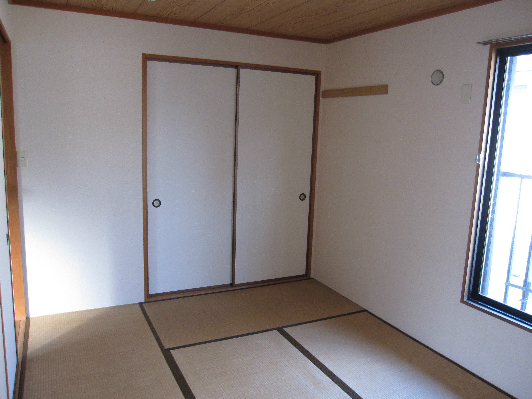 Other room space. There is a closet in the Japanese-style room