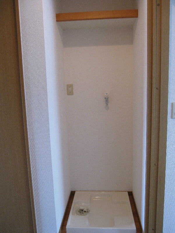 Other. Indoor Laundry Storage