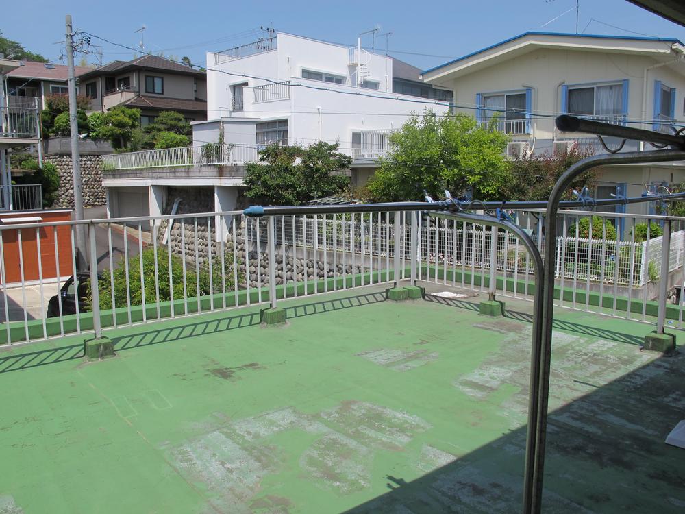 Balcony. Local (June 2013) Shooting