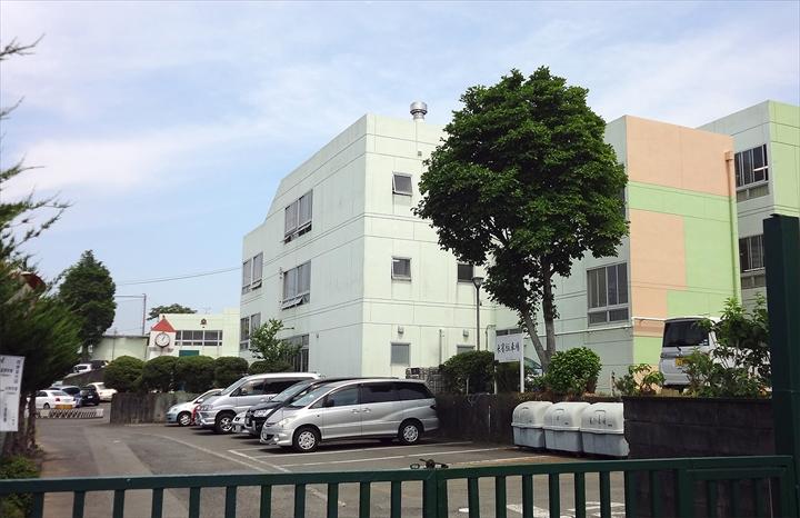 Primary school. Shizuoka Municipal Shimizu likelihood 1750m to the second elementary school