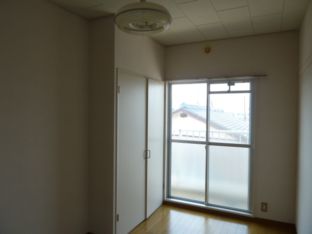 Other room space. Housed in the north of Western-style There is a balcony