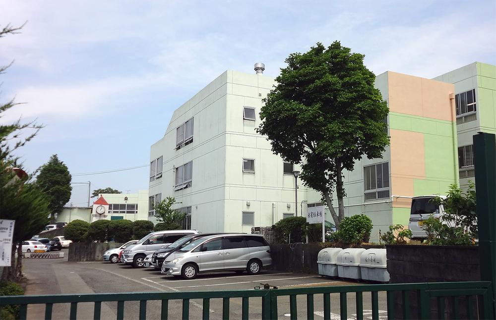 Primary school. Shizuoka Municipal Shimizu likelihood 1360m to the second elementary school