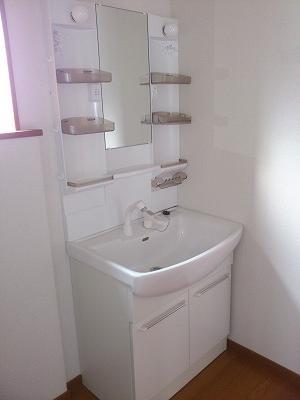 Wash basin, toilet. Shampoo dresser of the same specification