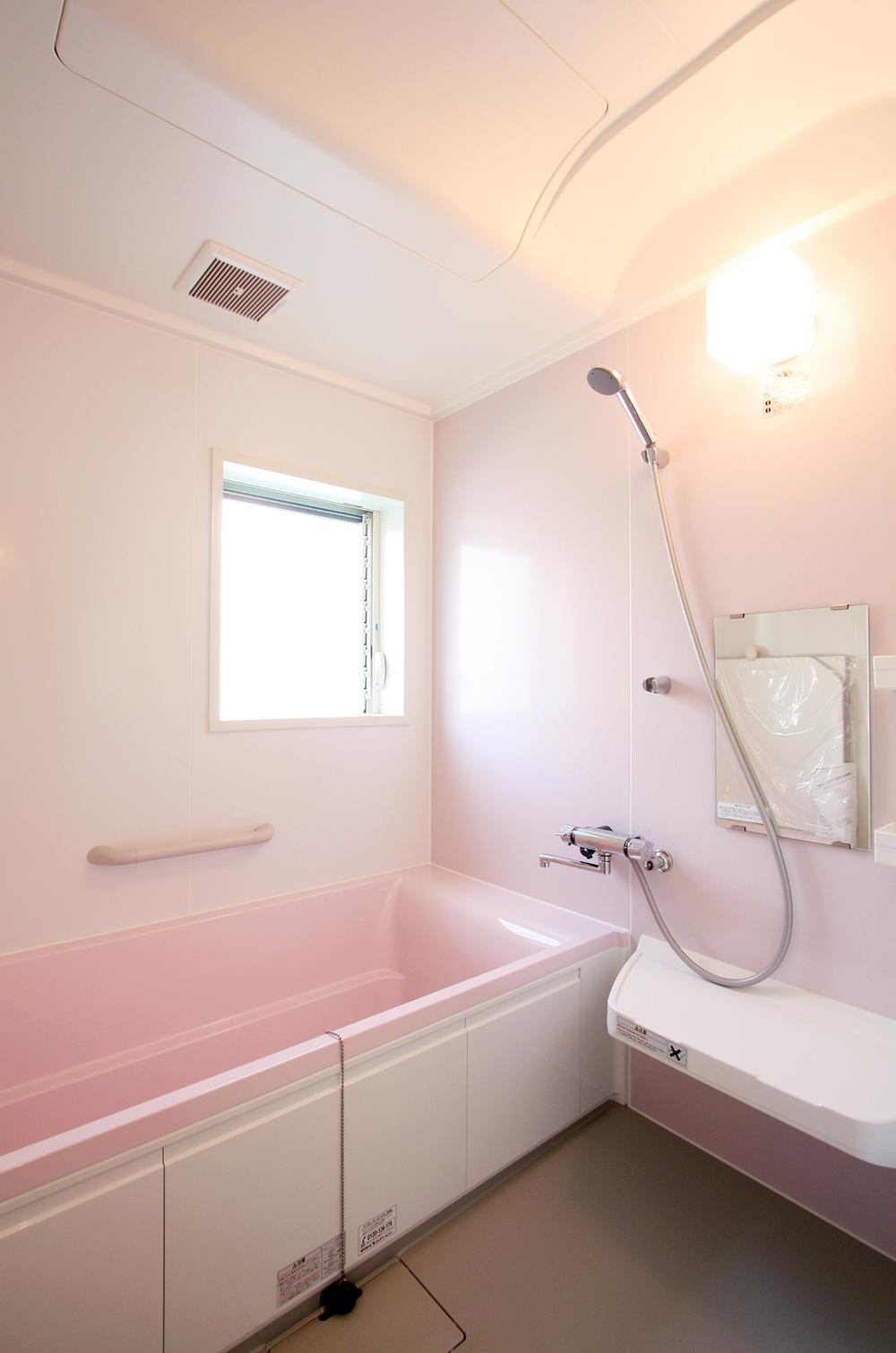 Bathroom. Window with a bathroom that is suitable for ventilation