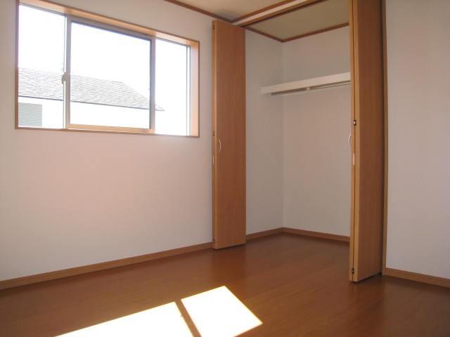 Non-living room. Indoor (10 May 2013) Shooting