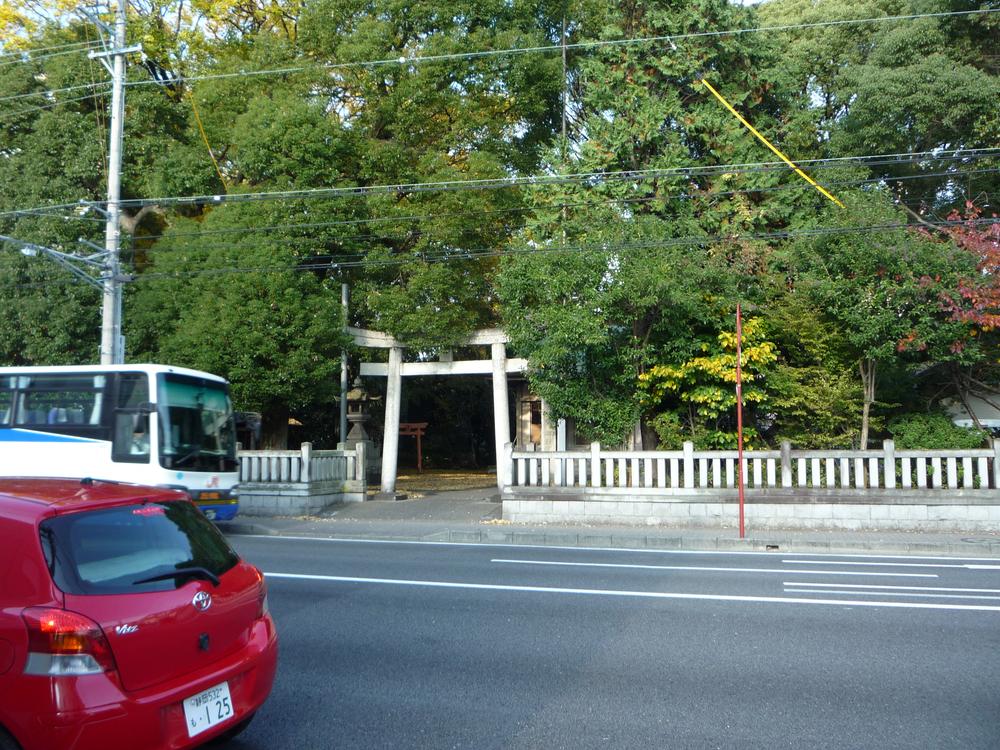 Streets around. Nearby Ikawaasa shrine