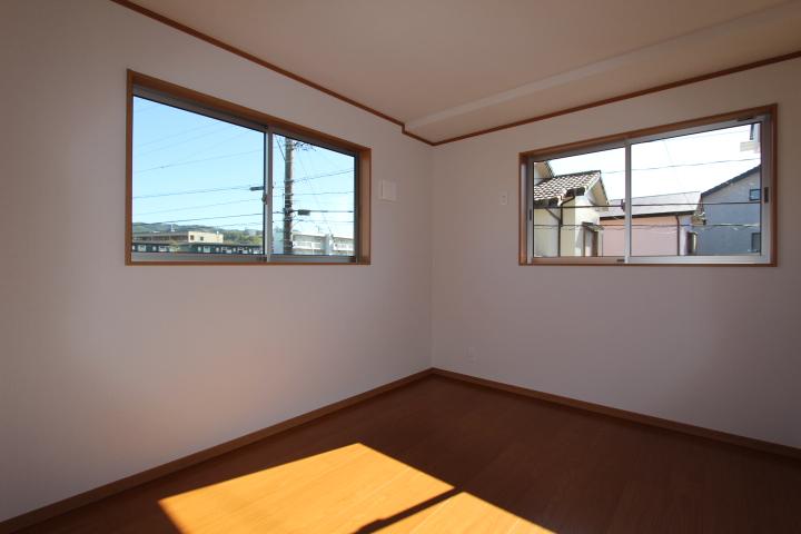 Non-living room. Indoor (11 May 2013) Shooting