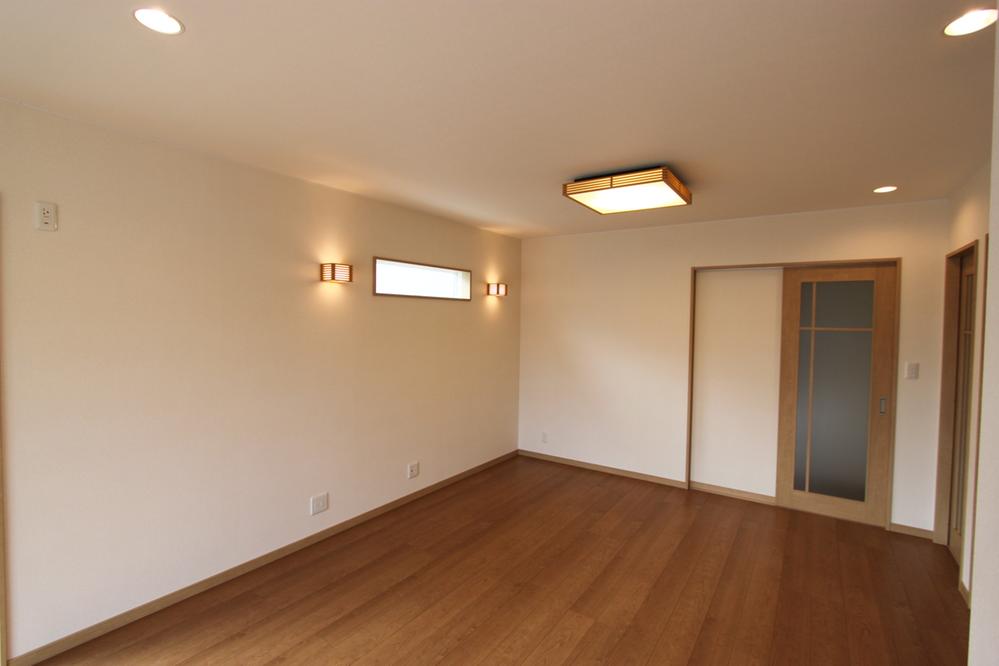 Living. Indoor (01 May 2013) Shooting