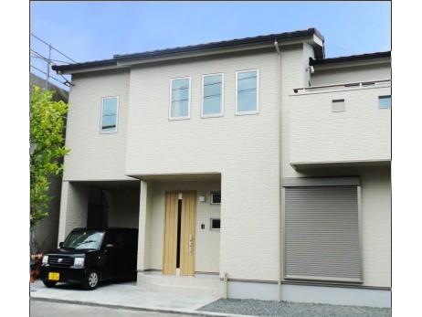 Local appearance photo. Local (10 May 2013) Shooting