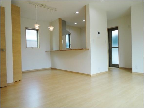 Living. Indoor (10 May 2013) Shooting