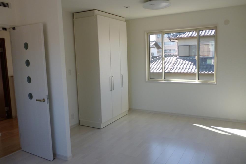Non-living room. My home life indoor peace of mind in the steel structure + pottery tile roof (November 2012) shooting