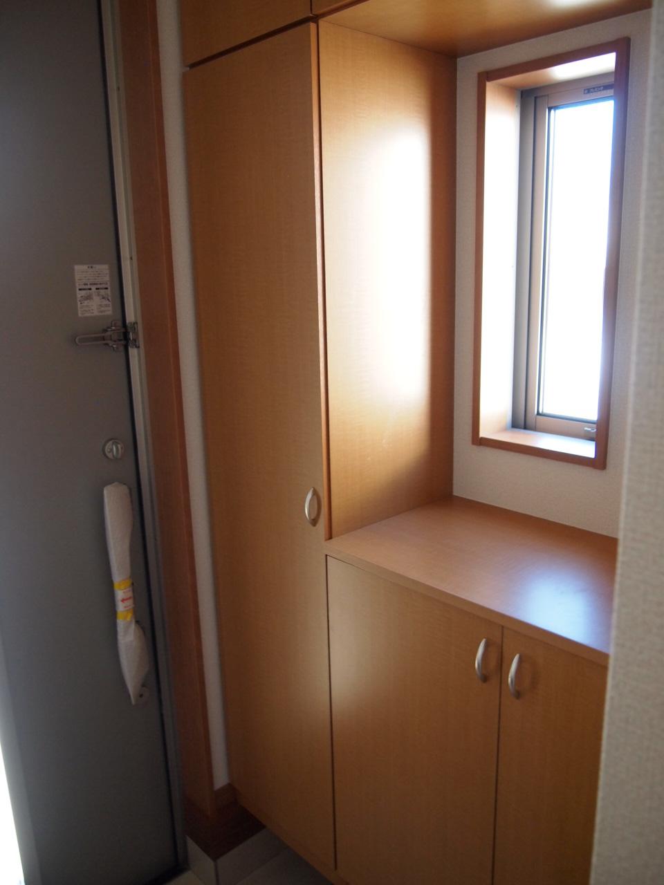 Entrance. Local (October 213 years) shooting