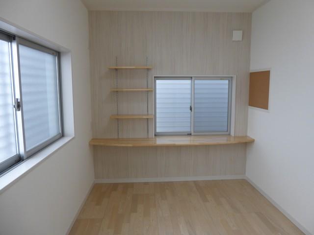 Non-living room. Indoor (10 May 2013) Shooting