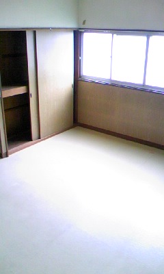 Kitchen. Another angle of LDK, Storage room.