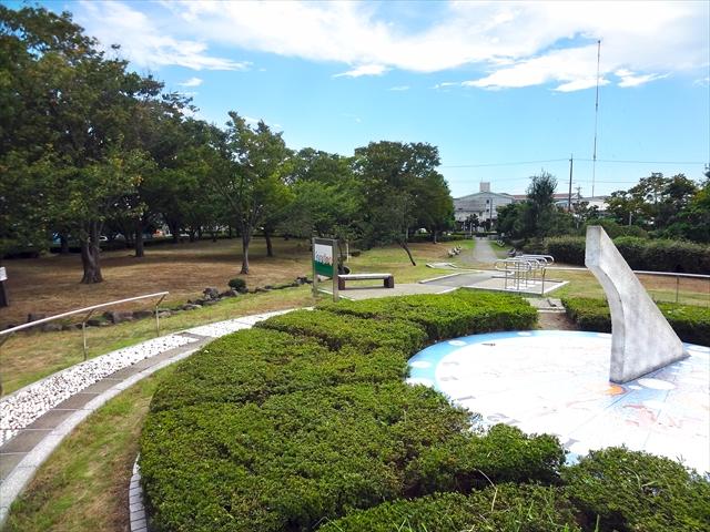park. 630m to Takamatsu Park