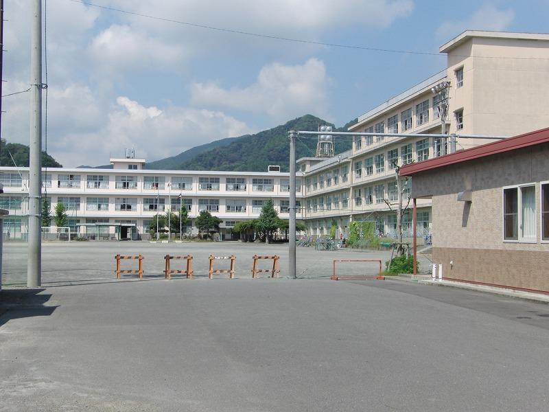 Primary school. Nagata Nishi Elementary School