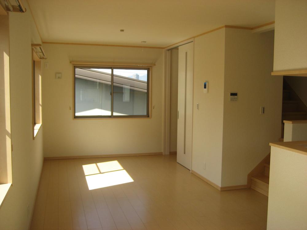 Living. Local (February 2013) Shooting