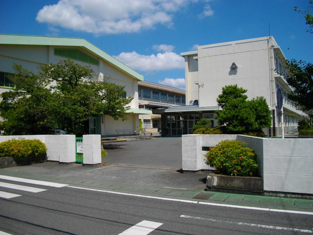 Primary school. Fujimi Small