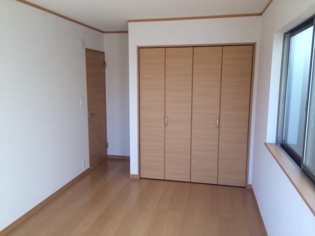 Receipt. Second floor Western-style storage shooting