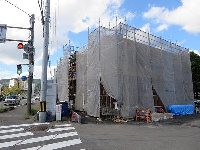 Local photos, including front road. Local (10 May 2013) Shooting