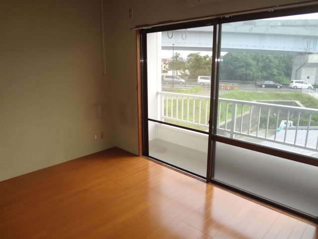 Living and room. ☆ Flooring of Western-style 6 quires ☆