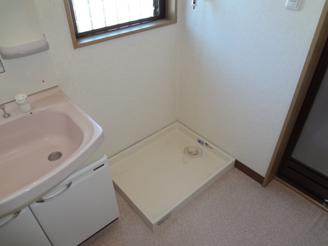 Other Equipment.  ☆ Essential Indoor Laundry Area ☆