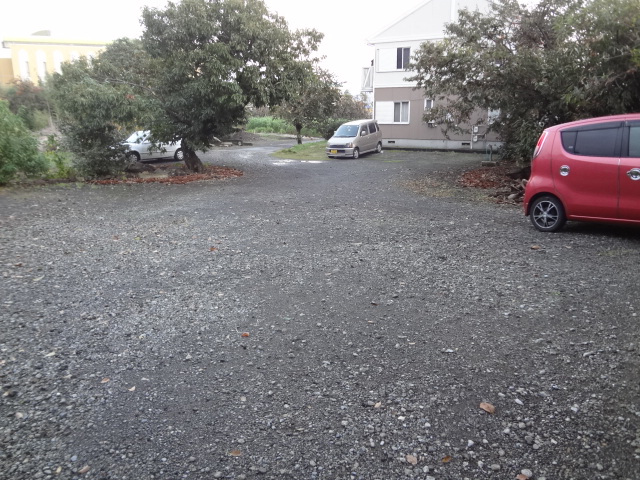 Parking lot. ☆ Widely free parking ☆