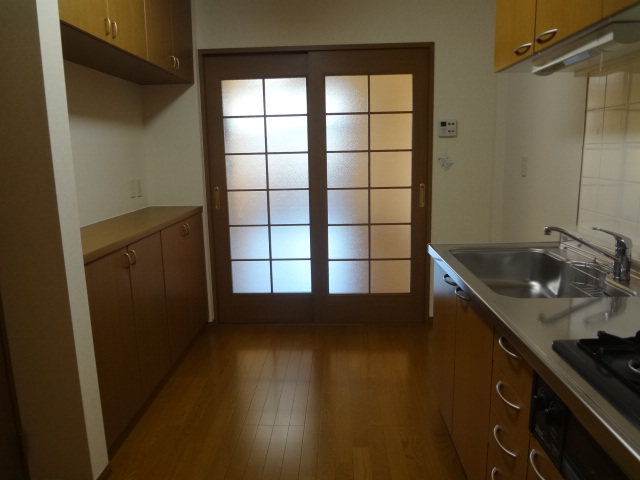 Other room space.  ☆ Convenient storage (cupboard) with a kitchen ☆ 