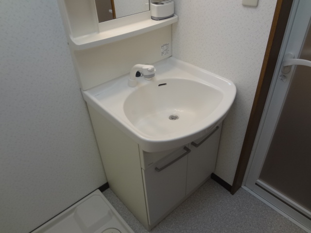 Washroom.  ☆ Convenient Shampoo dresser ☆ 