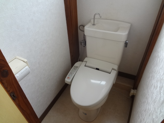 Toilet.  ☆ Toilet with cleanliness ☆