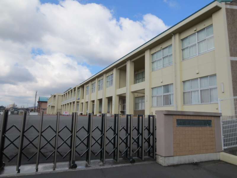 Primary school. 487m to Susono Minami elementary school (elementary school)