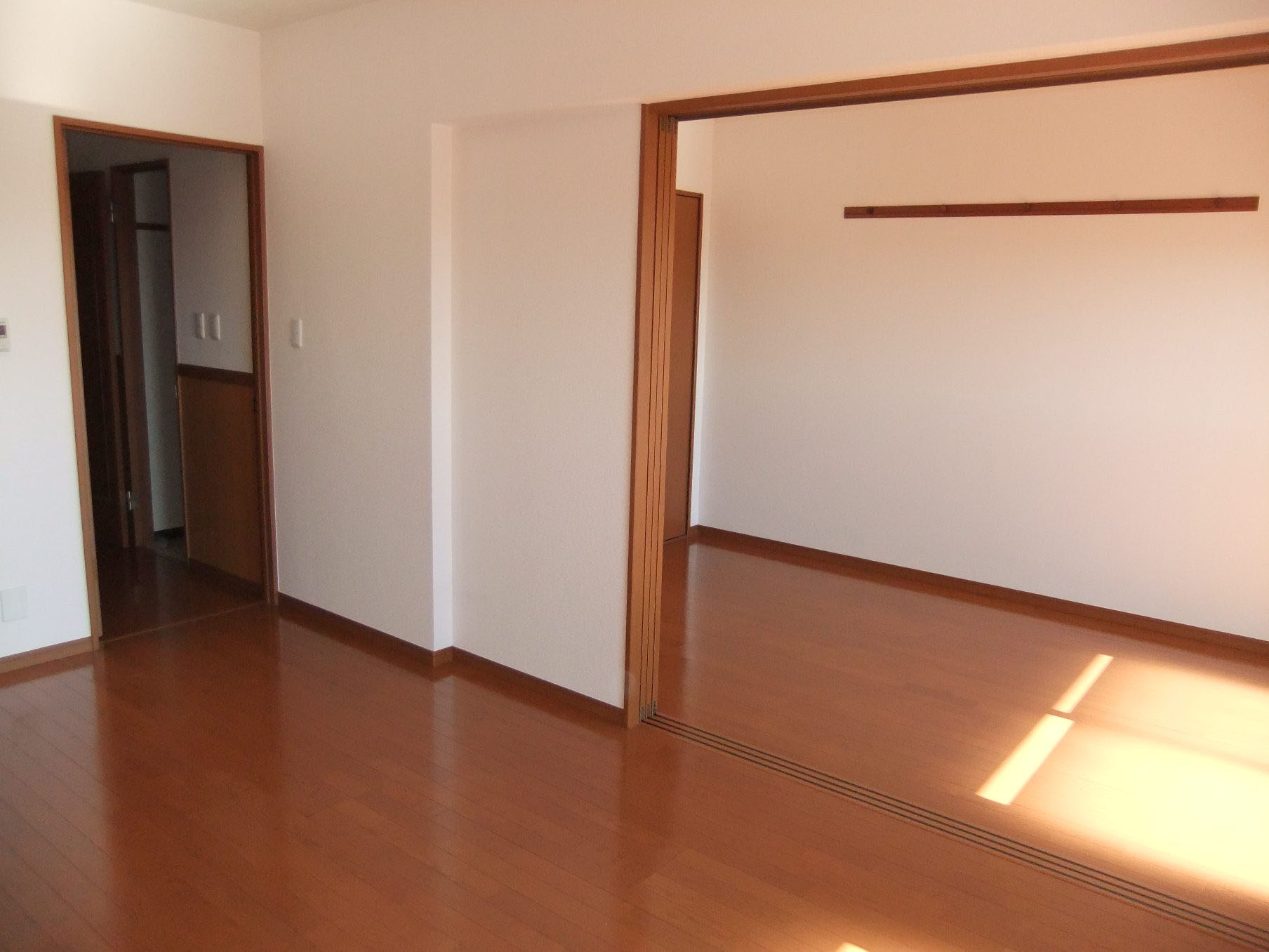 Living and room. LDK and Western 1, It can be used widely in open.