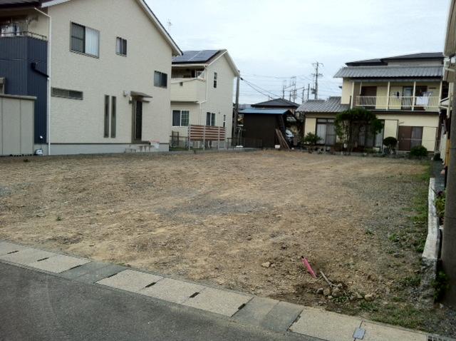 Local appearance photo. Local (10 May 2013) Shooting