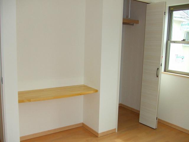 Non-living room. Local (May 2013) Shooting