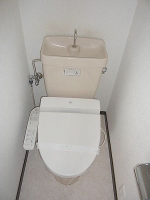 Toilet. Washlet type (unequipped)