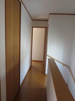 Same specifications photos (Other introspection). Corridor of the same specifications