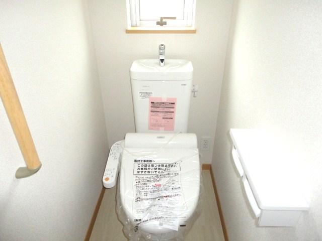 Same specifications photos (Other introspection). Toilet with a handrail ☆ 