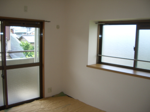 Other room space. Is a Japanese-style room. Good per sun because there is a bay window in Japanese-style room!